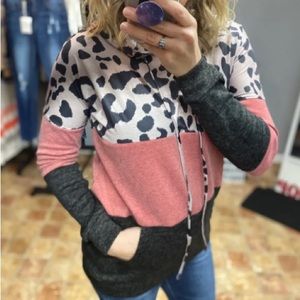 BOUTIQUE Color Block Leopard Detail Pullover Hoodie NEW!